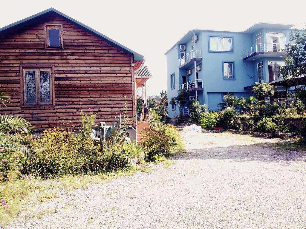Wooden Cottage Makhinjauri Exterior foto